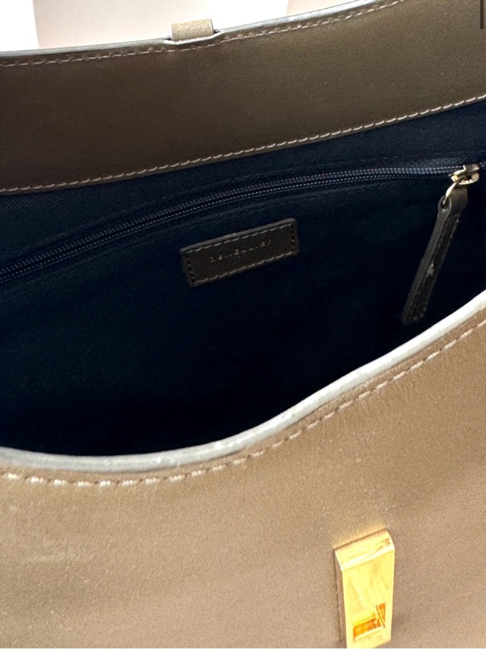 DeMellier taupe shoulder bag with gold hardware - Picture 6 of 6